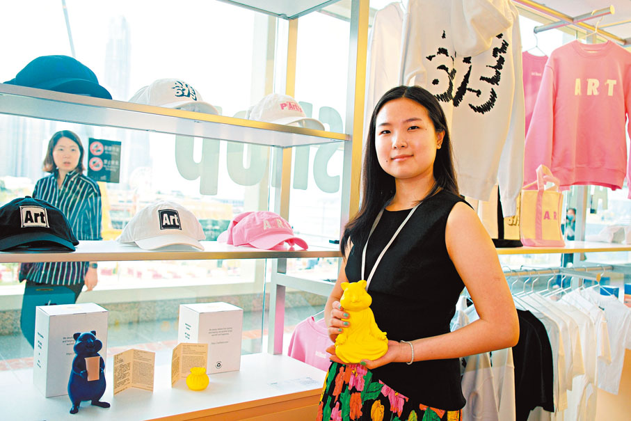 ●獨家商品「Meditation Quokka + Magic Bag」的創作者Alyssa 。 小凡  攝