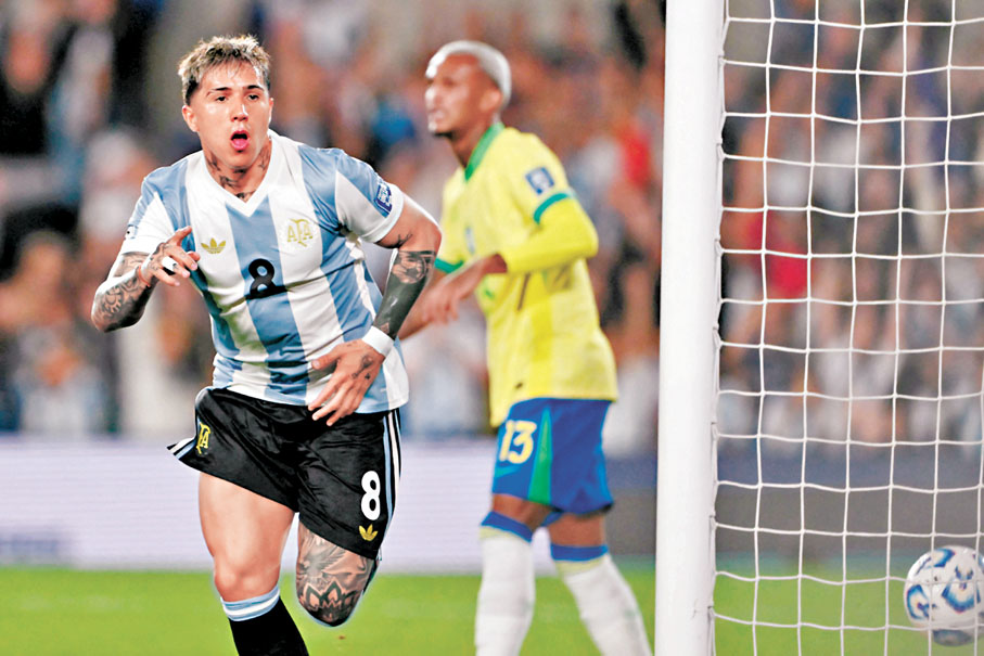 ●安素費南迪斯（左）今仗傳射建功。法新社