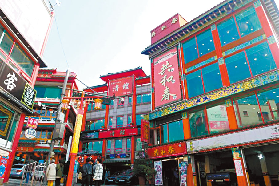 ●韓國仁川中國城有一條元祖炸醬麵街。 網上圖片