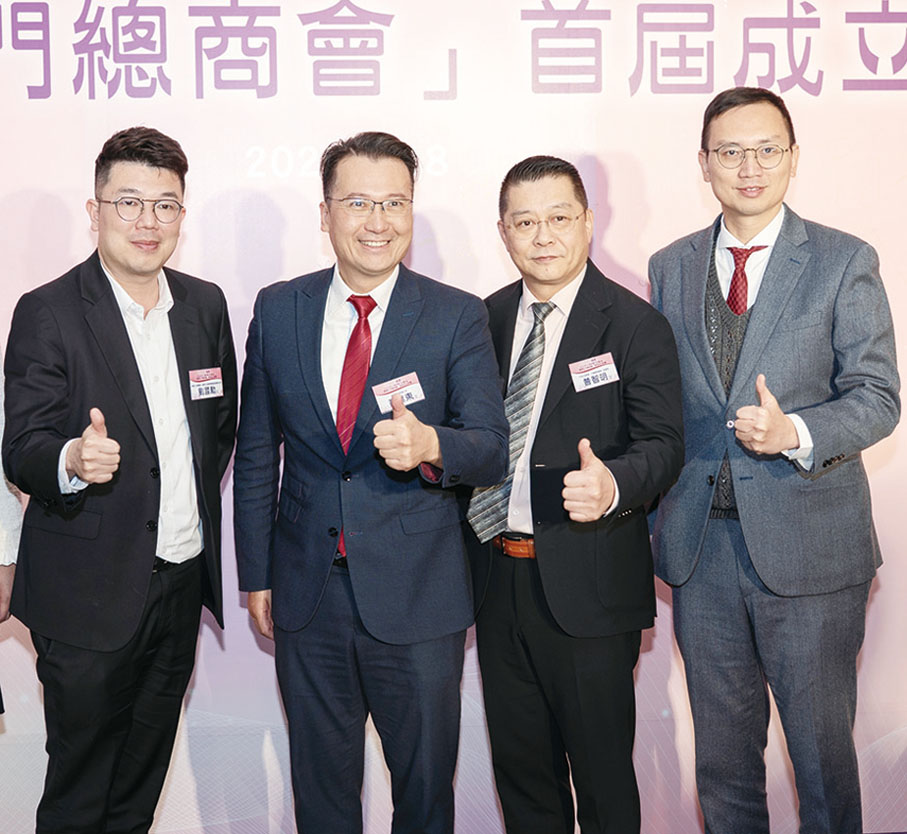 ●左起:劉國勳、黃達東、曾智明、李鎮強。