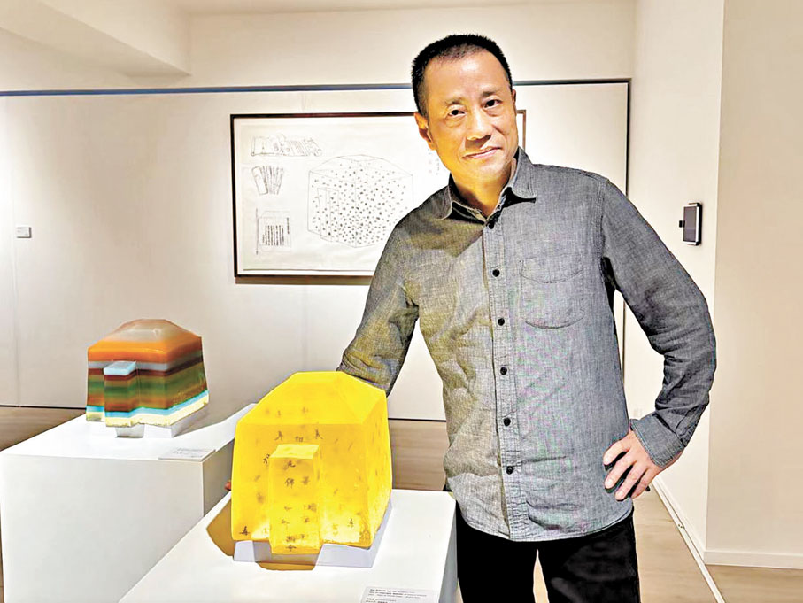 ●謝曉澤長期研究書籍、手稿和文化歷史。