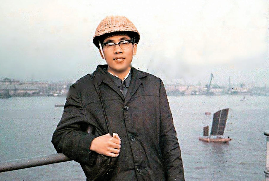 ●張雲楓當年以記者身份在東江供水工地採訪。 作者供圖