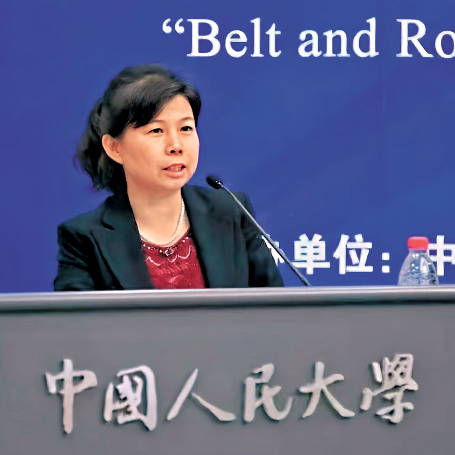●劉英簡介:中國人民大學重陽金融研究院研究員、合作研究部主任,主要研究領域為國際金融投資、「一帶一路」政策及產業研究、全球治理等。香港文匯報北京傳真