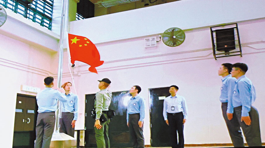 ●座談會播放了微電影《暫借的榮耀》。香港文匯報記者黃艾力 攝