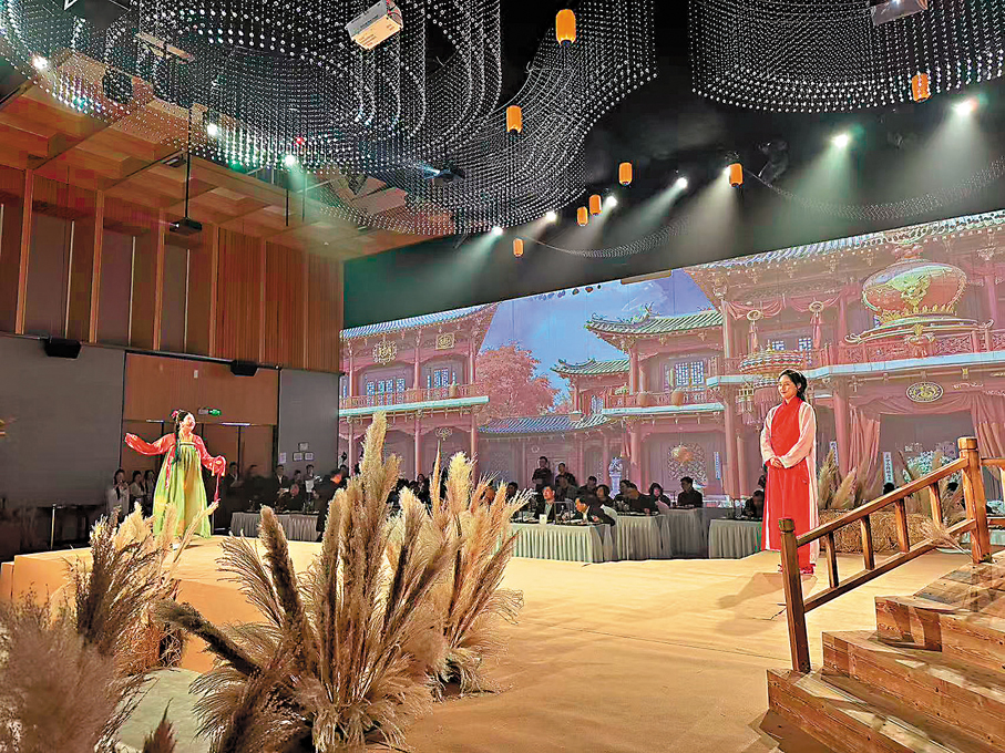  ●《大話西遊》光影劇版演出現場。 香港文匯報記者胡永愛  攝