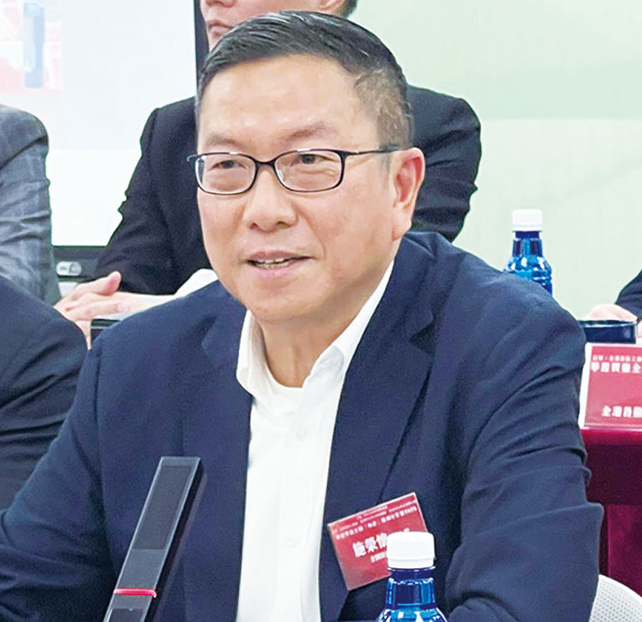 全國政協常委施榮懷