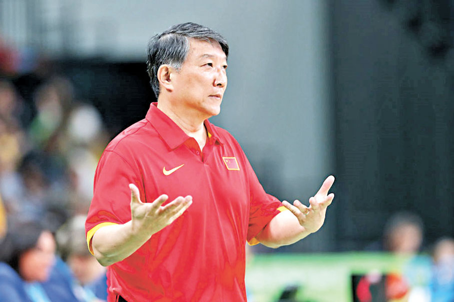 ●國家女籃主教練宮魯鳴希望能建設一支能打勝仗的隊伍。  新華社