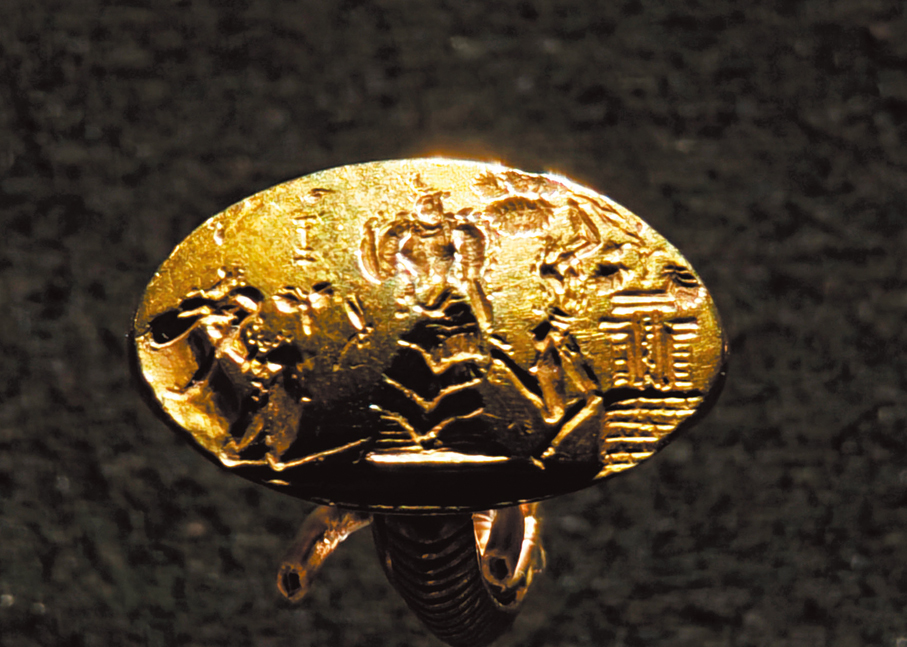 ●金印章戒指，公元前1500年至公元前1400年。