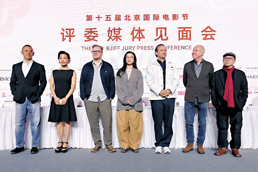 ●姜文率「天壇獎」評審分享評獎理念。 主辦方供圖