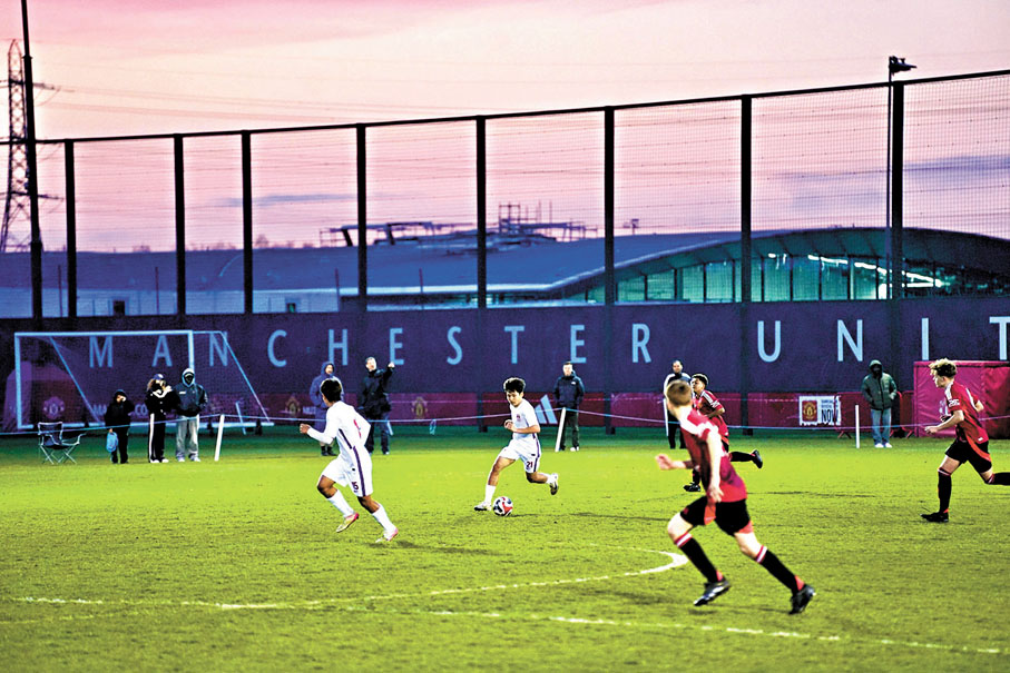 ●U15國少選拔隊與曼聯青訓隊進行友誼賽。 香港賽馬會圖片