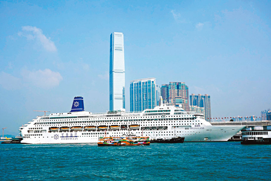 ●「鼓浪嶼」號在2025年4月起，將以香港為母港，推出「一程多站」的國際航線。 資料圖片