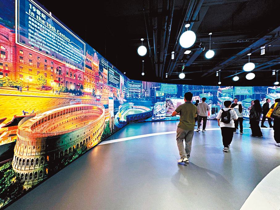 ●洲明科技的大屏幕不反光，色色澤細膩，泰勒斯巡演、奧斯卡頒獎都要用。