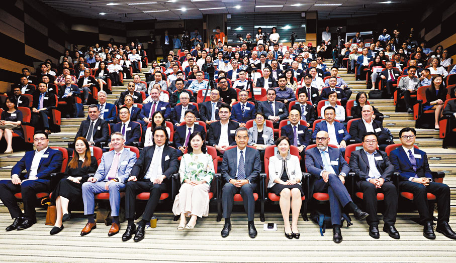 ●香港航商總會主辦的「粵港澳大灣區清潔能源供應鏈交流會」昨日舉行。香港文匯報記者郭木又  攝