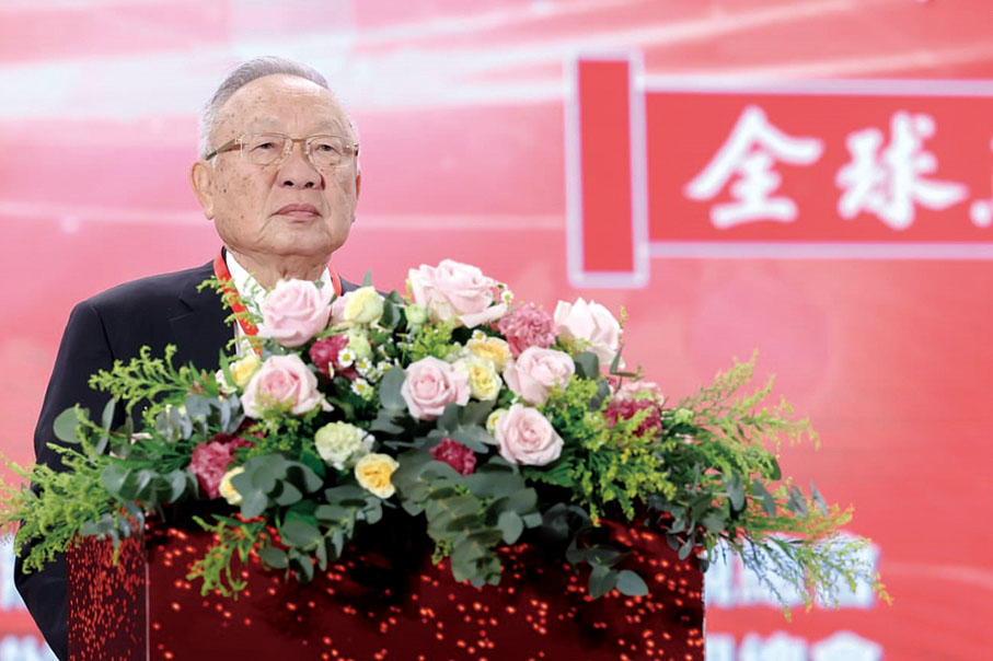 ●蘇用發作總結講話。