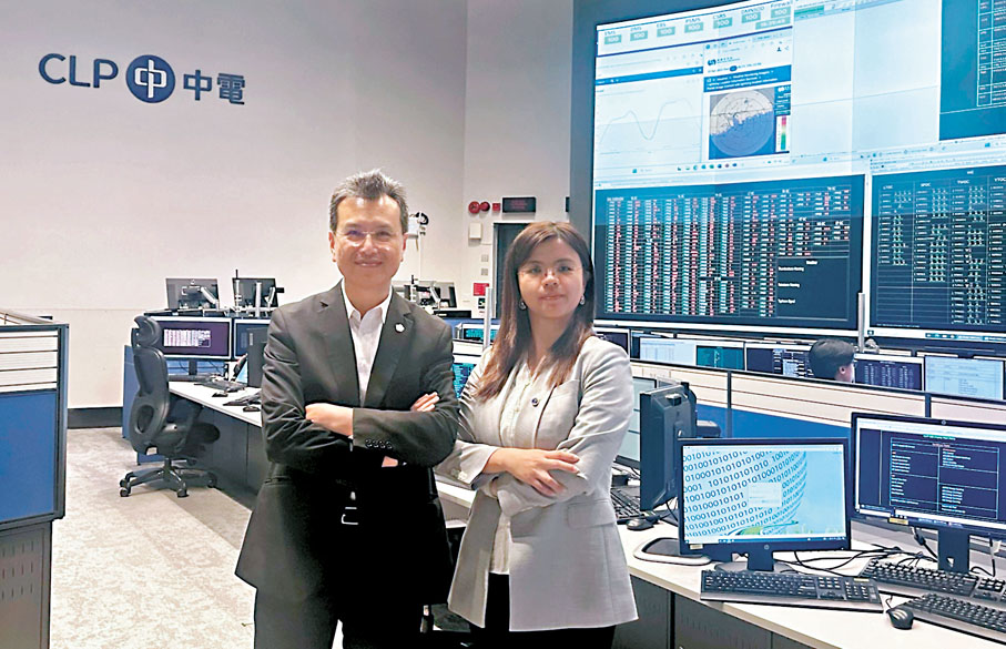 ●何耀基（左）及丘宇晴（右）分享在中電守護萬家燈火的故事。 香港文匯報記者黃子龍  攝