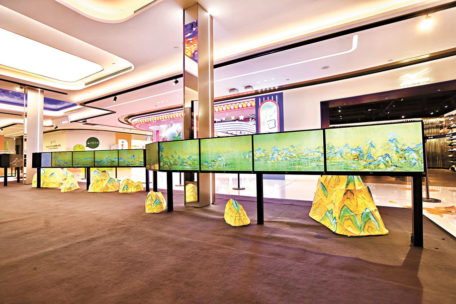 ●香港雄師樓美術紮作創辦人許嘉雄根據《千里江山圖》製作了紮作裝飾，與電子屏相呼應。 