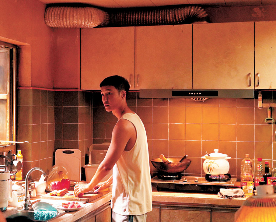 ●張藝興為演好聾人角色苦學了兩個月手語。