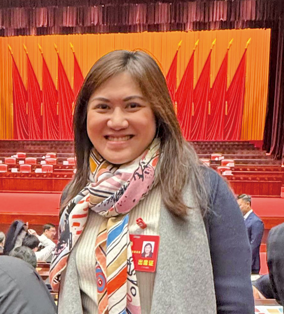 ●廣東省政協委員、旭日集團董事、香港中華總商會副會長楊燕芝