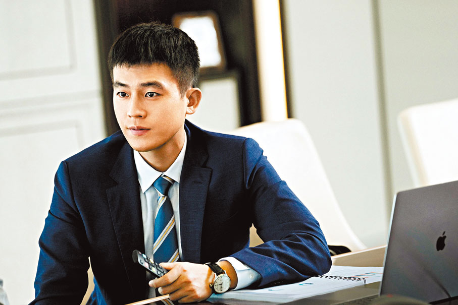 ●歐豪的角色高寒遊走於光明與黑暗之間。