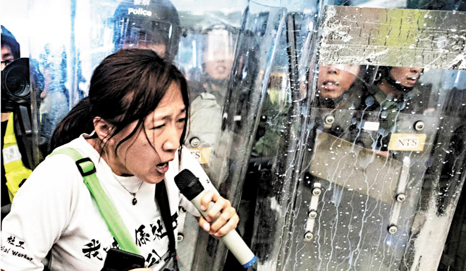 ●陳虹秀被控參與2019年8月31日灣仔暴動,案件經重審後,陳於本月9日在區域法院被判囚3年9個月。 資料圖片