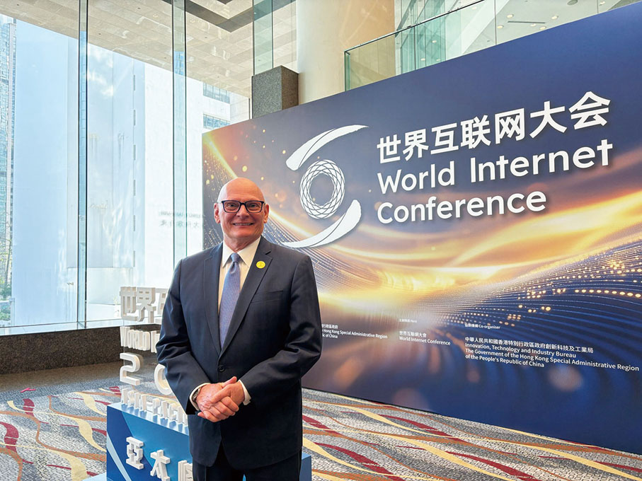 ●全球移動通信系統協會(GSMA)首席執行官洪曜庄(John Hoffman)高度評價香港的全球創新中心地位。