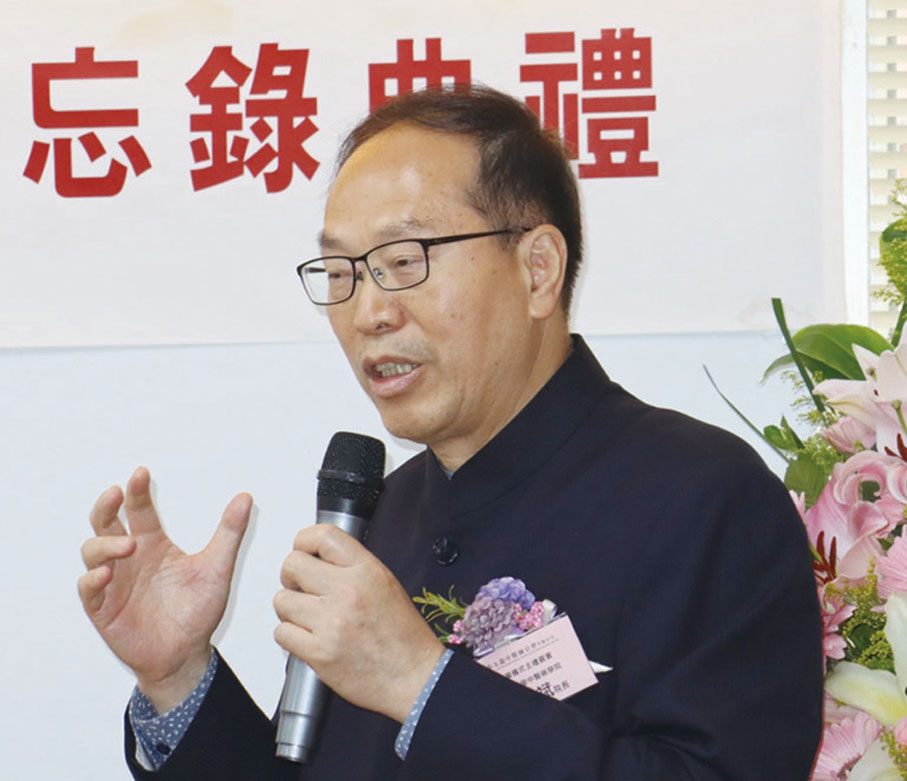 ●馮奕斌致辭。