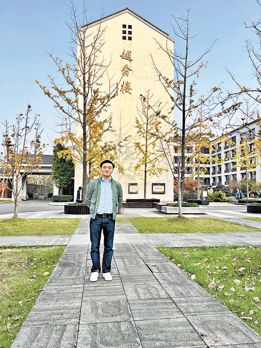 ●車弘健時刻鞭策自己:必須克紹箕裘,薪火相傳。 作者供圖
