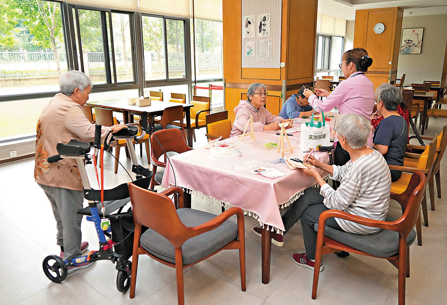 ●中國太平通過創新「香港保險+內地養老」模式,為香港居民提供跨境養老解決方案。大公文匯全媒體記者林良堅 攝