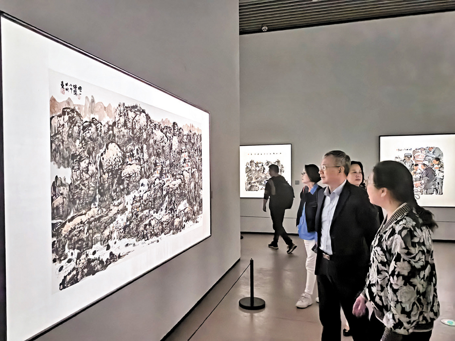 ●展覽展出任建國的100餘幅水墨作品。