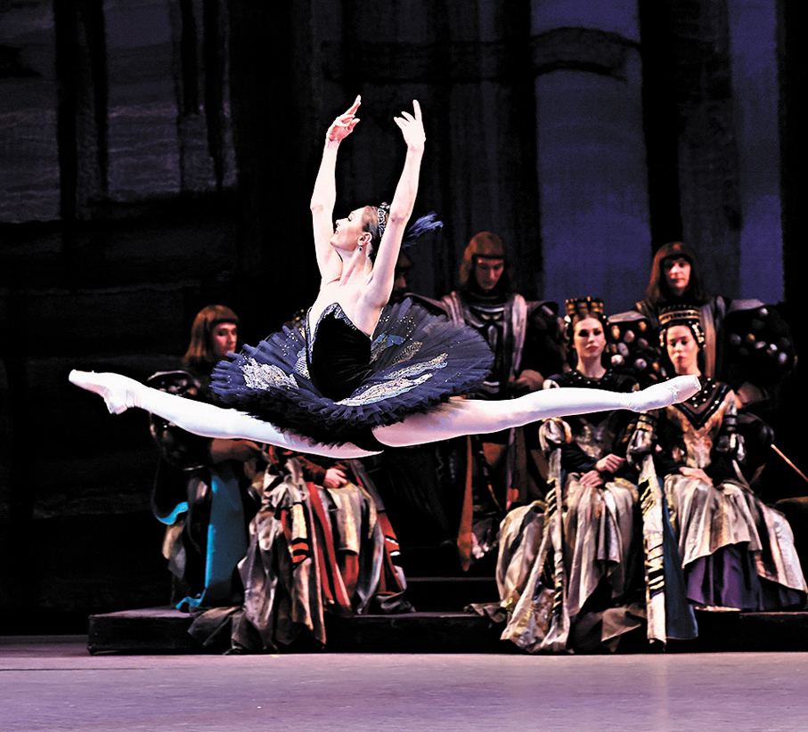 ●莫斯科大劇院芭蕾舞團《精品芭蕾薈萃》演出劇照。 中新社