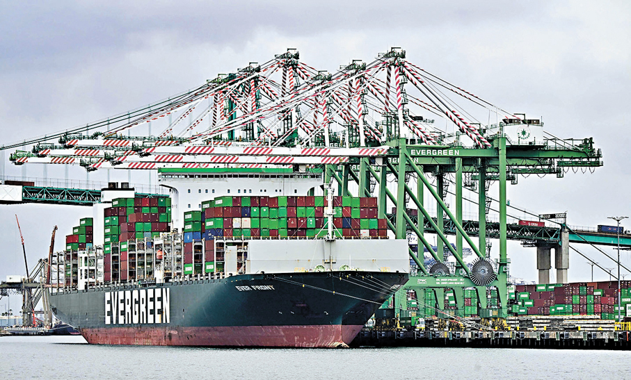 ●美國關稅大棒影響全球經濟，小國只能屈服於強權下。  資料圖片