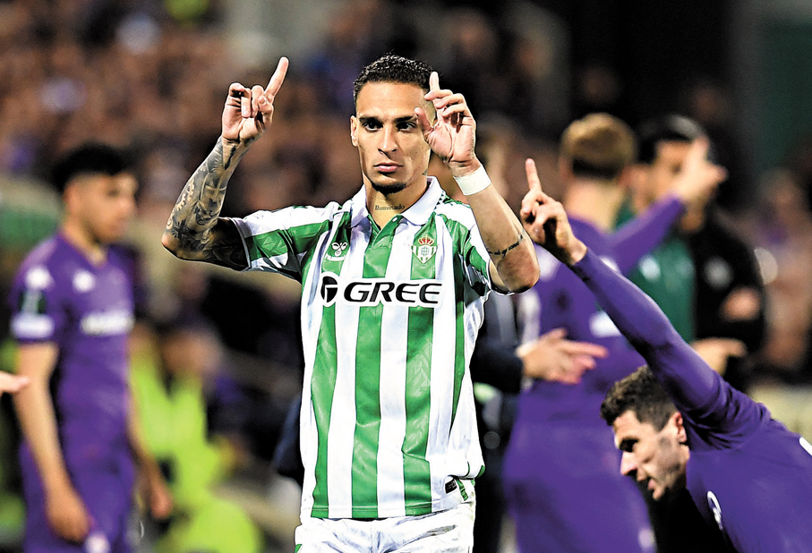 ●安東尼助貝迪斯打入歐協聯決賽。  路透社