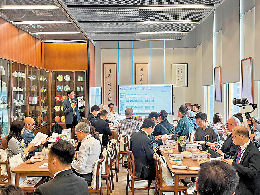 ●香港珠海學院日前舉行「從《黑悟空:神話》到『哪吒』系列電影:中國傳統文化核心價值的紹續與鑄新」茶話會。