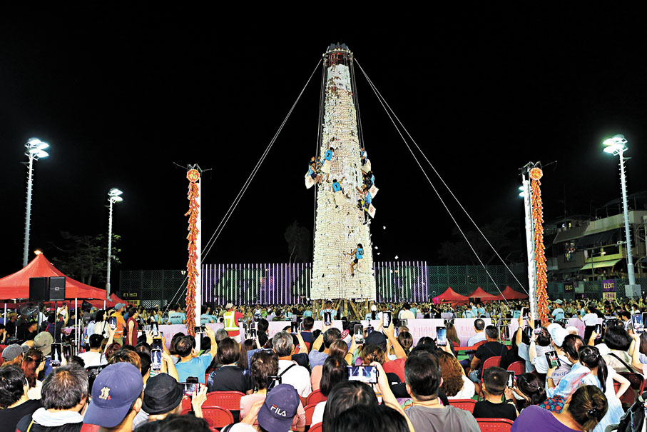 ●搶包山等香港豐富的民俗文化資源值得系統介紹和重點宣傳。 資料圖片