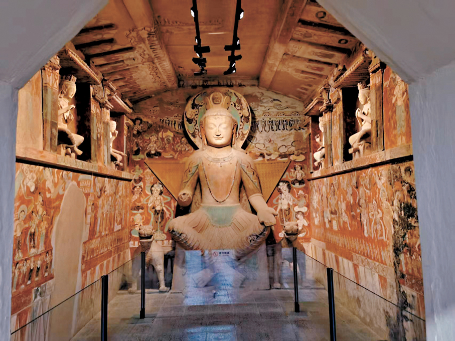 ●敦煌莫高窟裏有一個編號275的洞窟，被稱為莫高窟最早的洞窟之一。 作者供圖