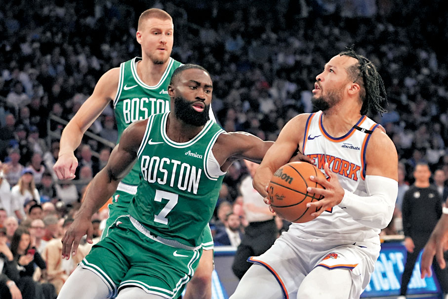 ●普辛基斯（左）及謝倫布朗（中）均可能在今夏被交易。  美聯社