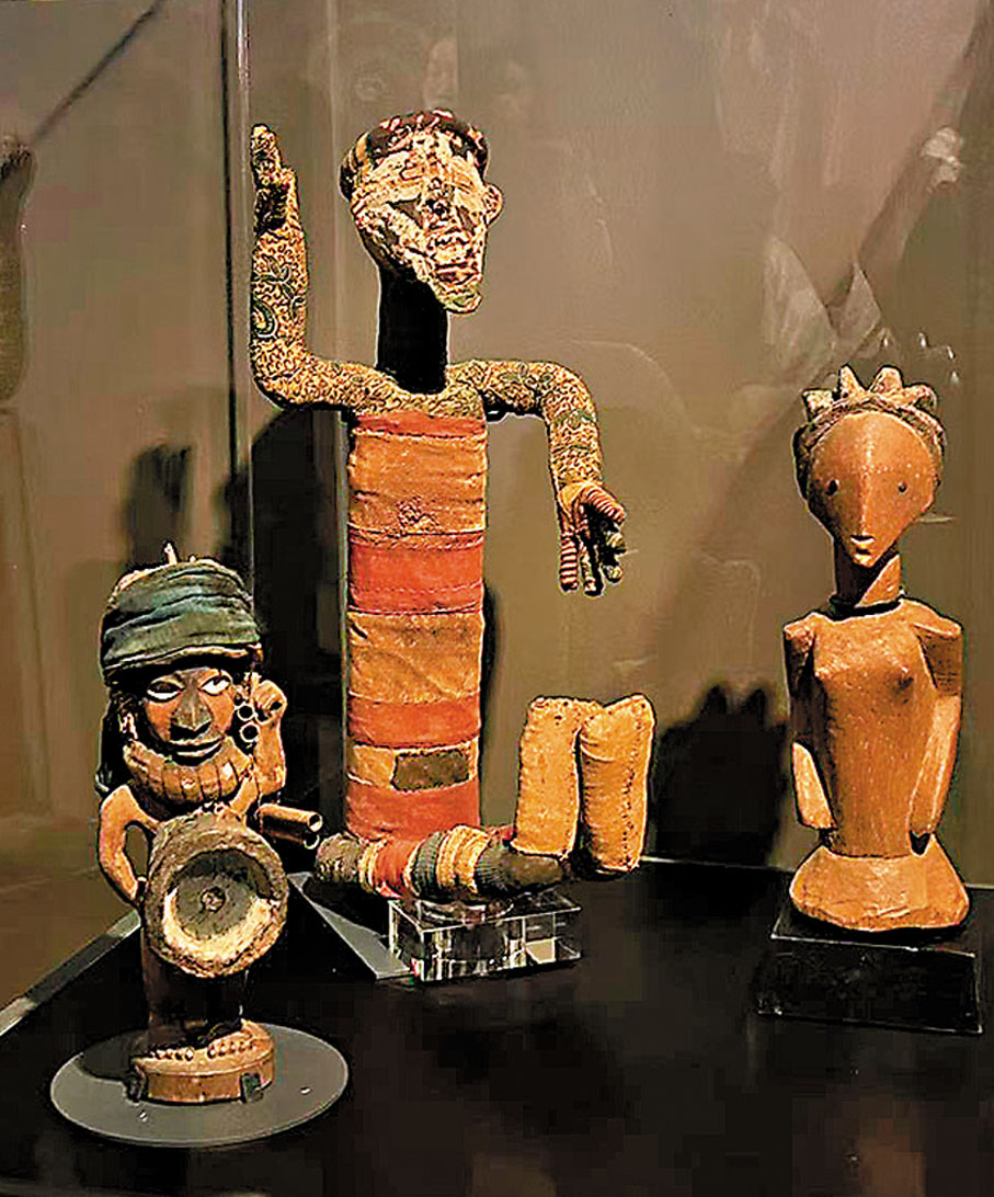 ●儀式雕像是連結生活與精神世界的橋樑。