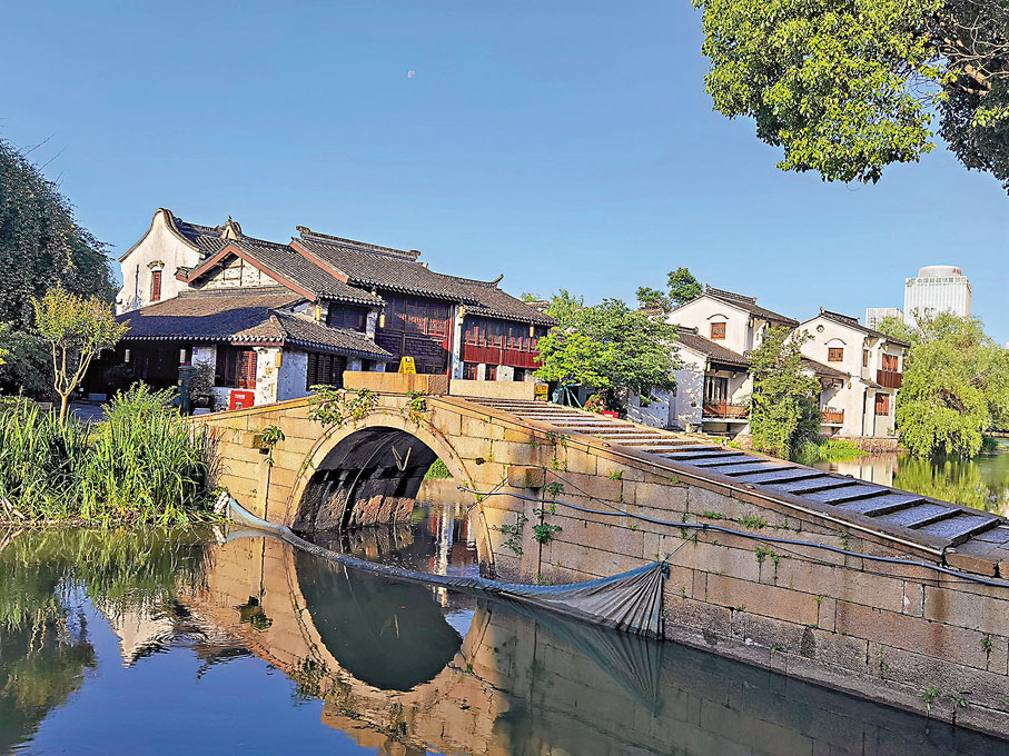 ●無錫市文物保護單位「巡塘橋」。 作者供圖