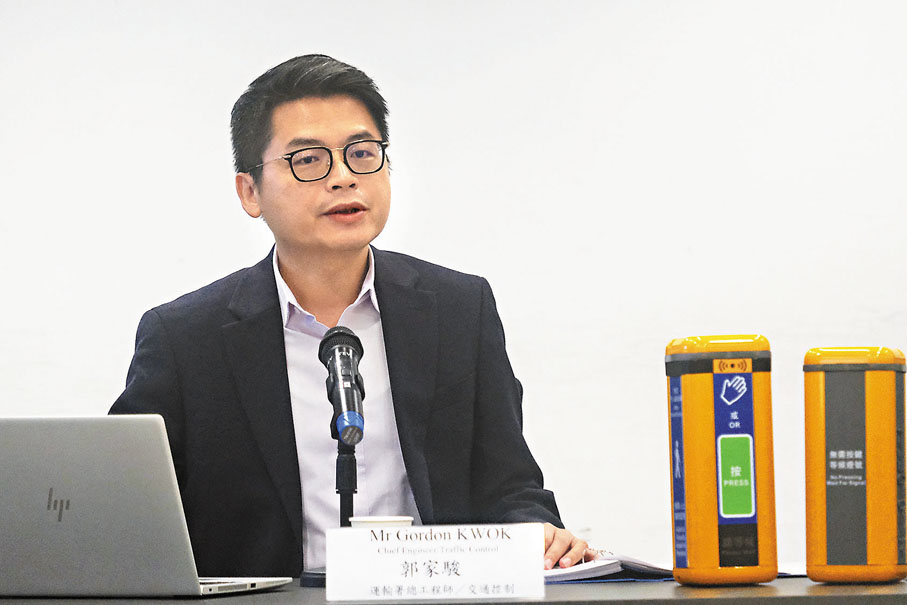 ●郭家駿透露，目前已更換27個路口發聲裝置。香港文匯報記者涂穴  攝