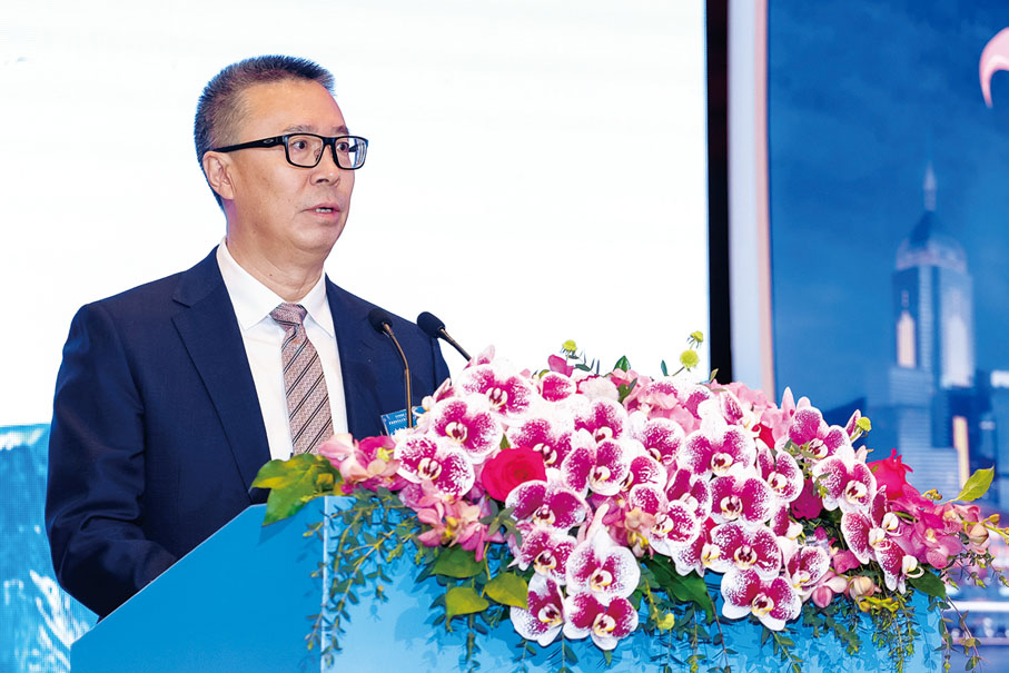 ●韓福春主持是次推介會。