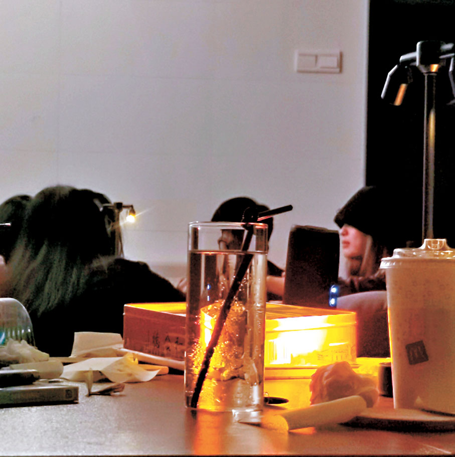 ●「學術酒吧」的社交意義遠遠大於喝酒本身。  