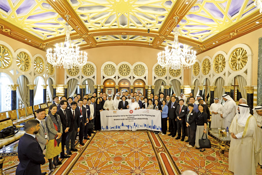 ●2025年5月，王惠貞參加由行政長官李家超率領的商貿代表團中東之行。