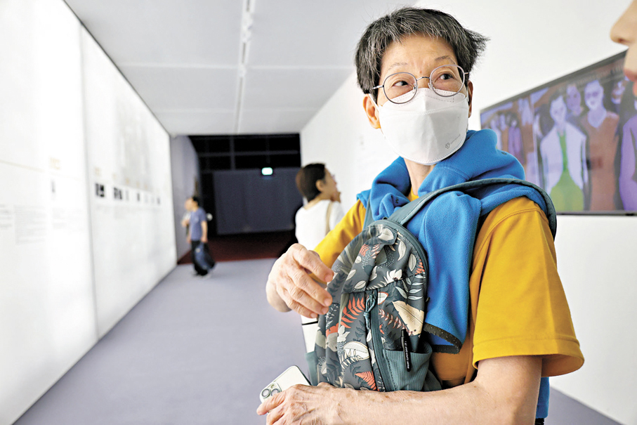 ●李小姐對「百年時光長廊」讚不絕口。 