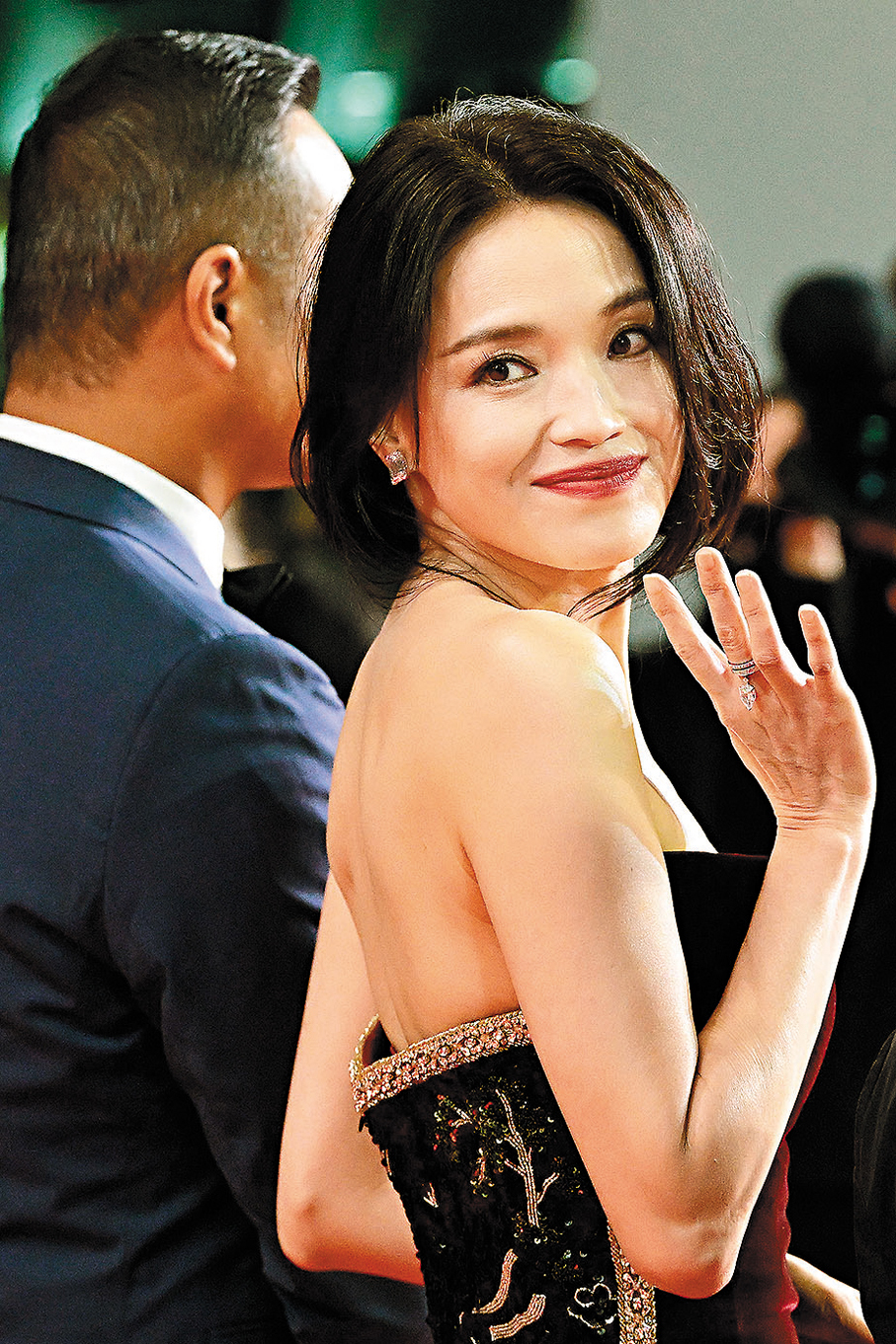 ●舒淇回眸一笑。  法新社