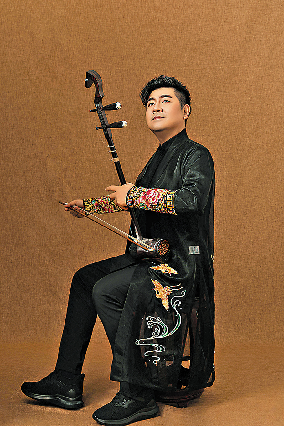 ●二胡演奏家陳軍