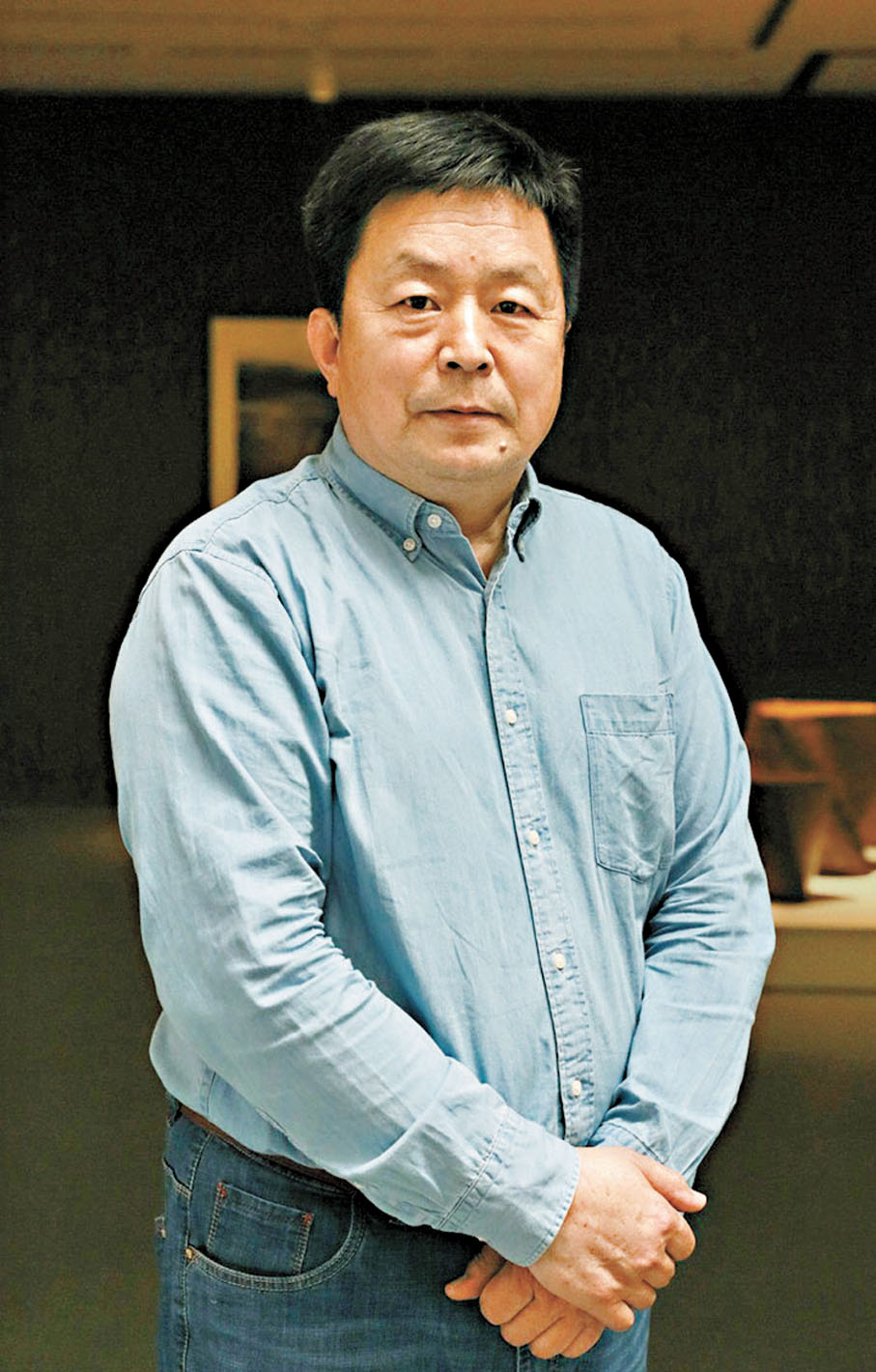 ●程向軍不斷豐富漆畫的藝術語言，創作了許多獨具個人風格的藝術作品。