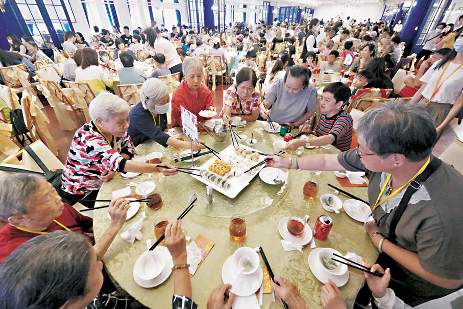 ●特區政府鼓勵飲食界提供迎合長者喜好的餐膳體驗與飲食優惠。資料圖片