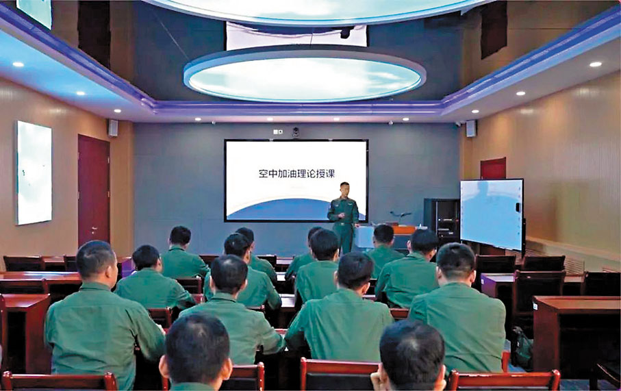 ●學員在上課中。 網上圖片