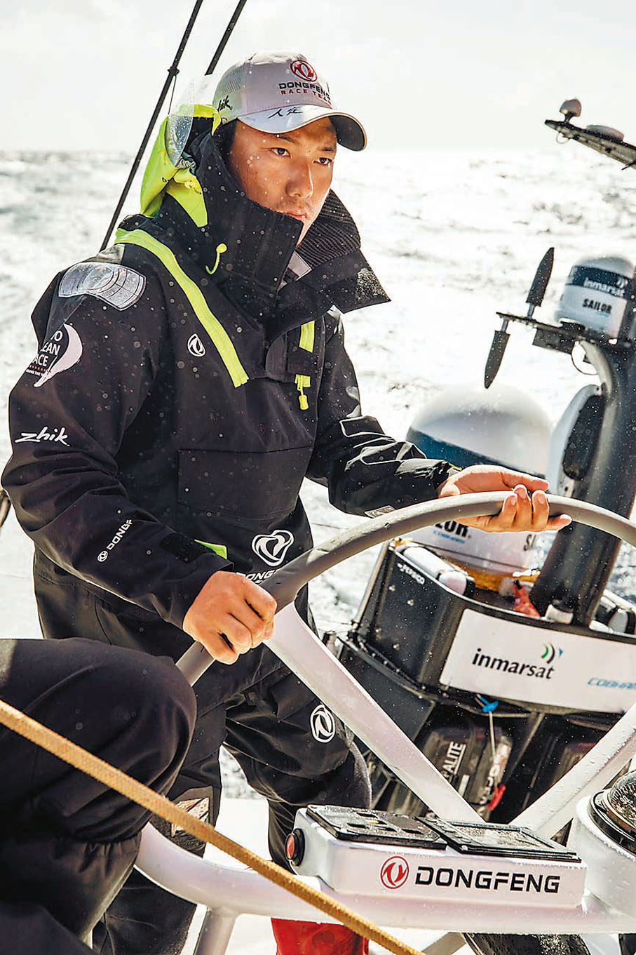 ●陳錦浩曾在的東風隊是沃爾沃環球帆船賽第一支來自亞洲的冠軍船隊，陳錦浩也成為了歷史上第一個獲得該項賽事冠軍的中國人。