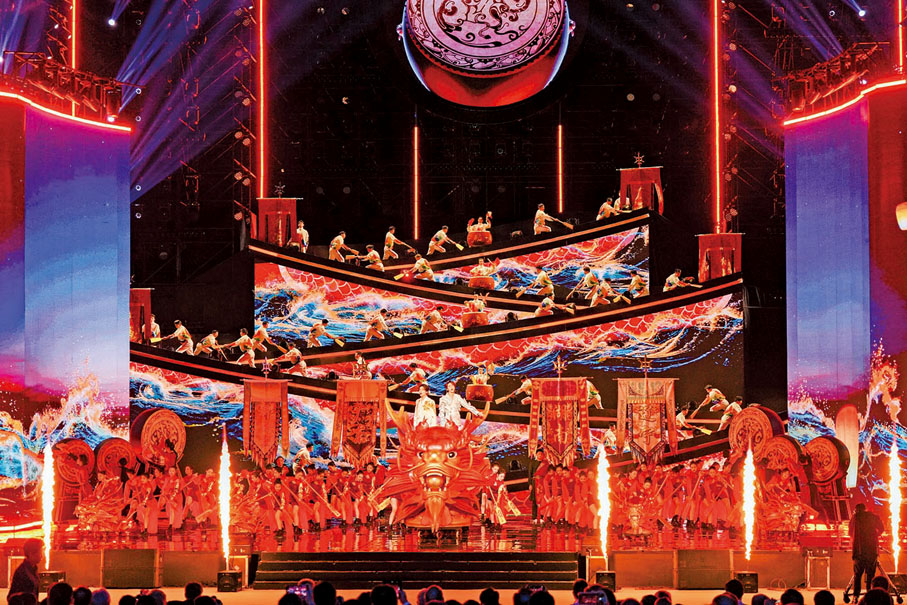 ●第四屆湖南旅遊發展大會開幕式上精彩的文藝演出。